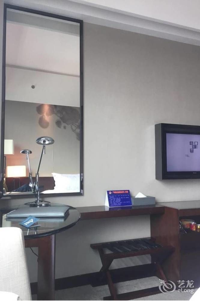 Fortune Century Hotel Zhuhai Exteriör bild